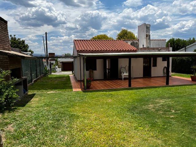 CASA CON PILETA 
