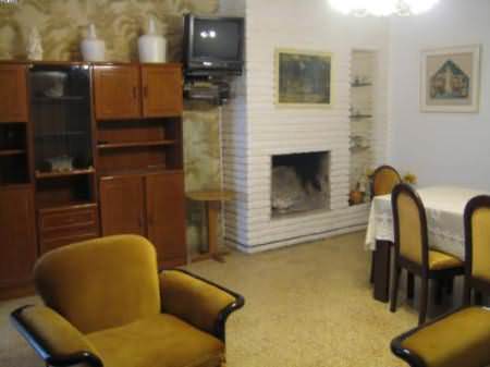 CASA CON PILETA PARA 9 PERSONAS CERCA DEL CENTRO
