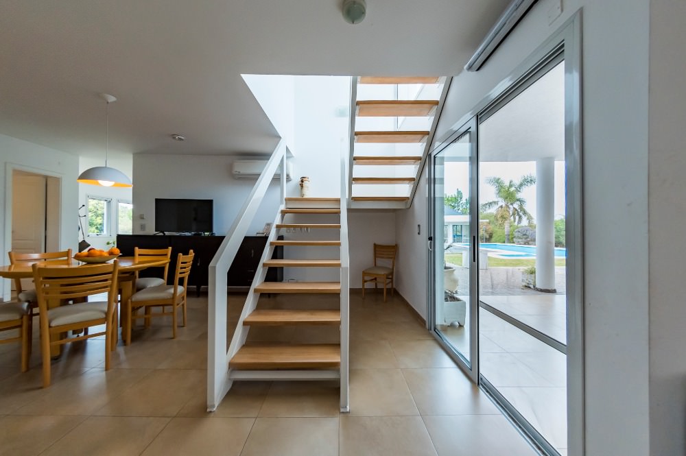 ESPECTACULAR CASA EN BARRIO PRIVADO CAUSANA