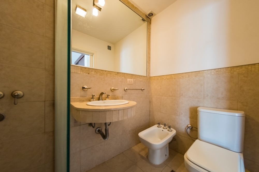 ESPECTACULAR CASA EN BARRIO PRIVADO CAUSANA
