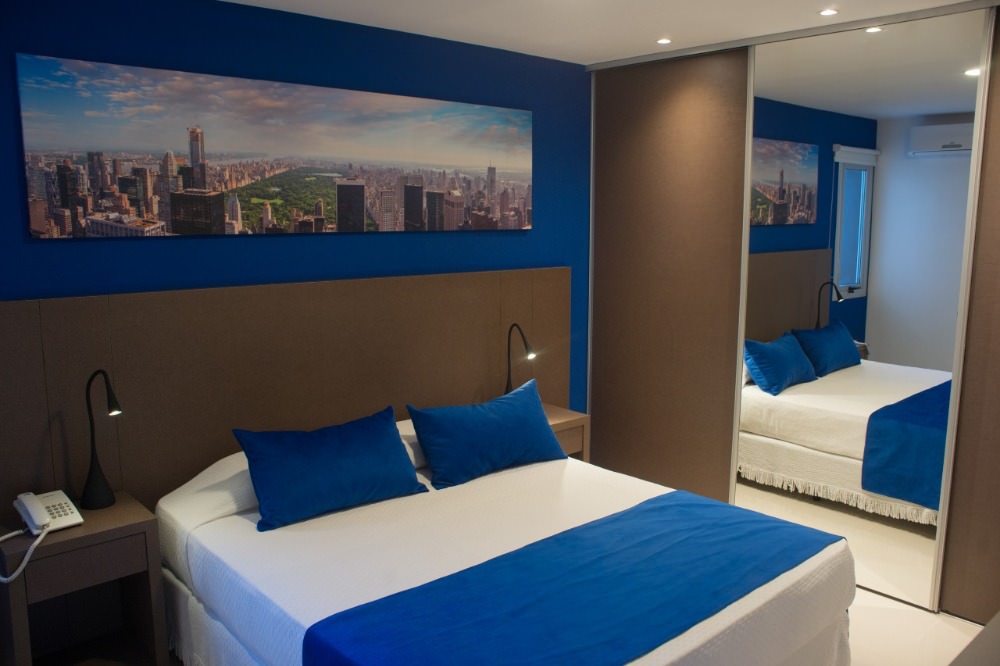 DEPARTAMENTO DE CATEGORÍA SOBRE COSTANERA FRENTE AL LAGO 