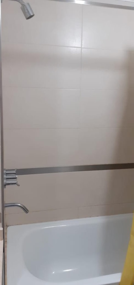 DEPARTAMENTO DE CATEGORÍA SOBRE EL RÍO A UNA CUADRA DEL CENTRO