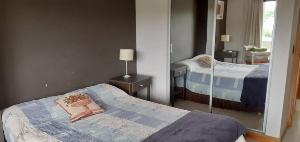 DEPARTAMENTO DE CATEGORÍA SOBRE EL RÍO A UNA CUADRA DEL CENTRO