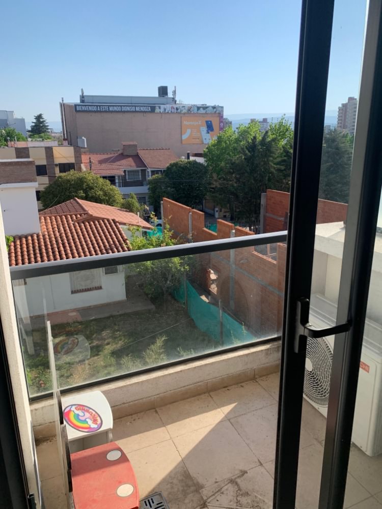 DEPARTAMENTO CON PILETA Y COCHERA