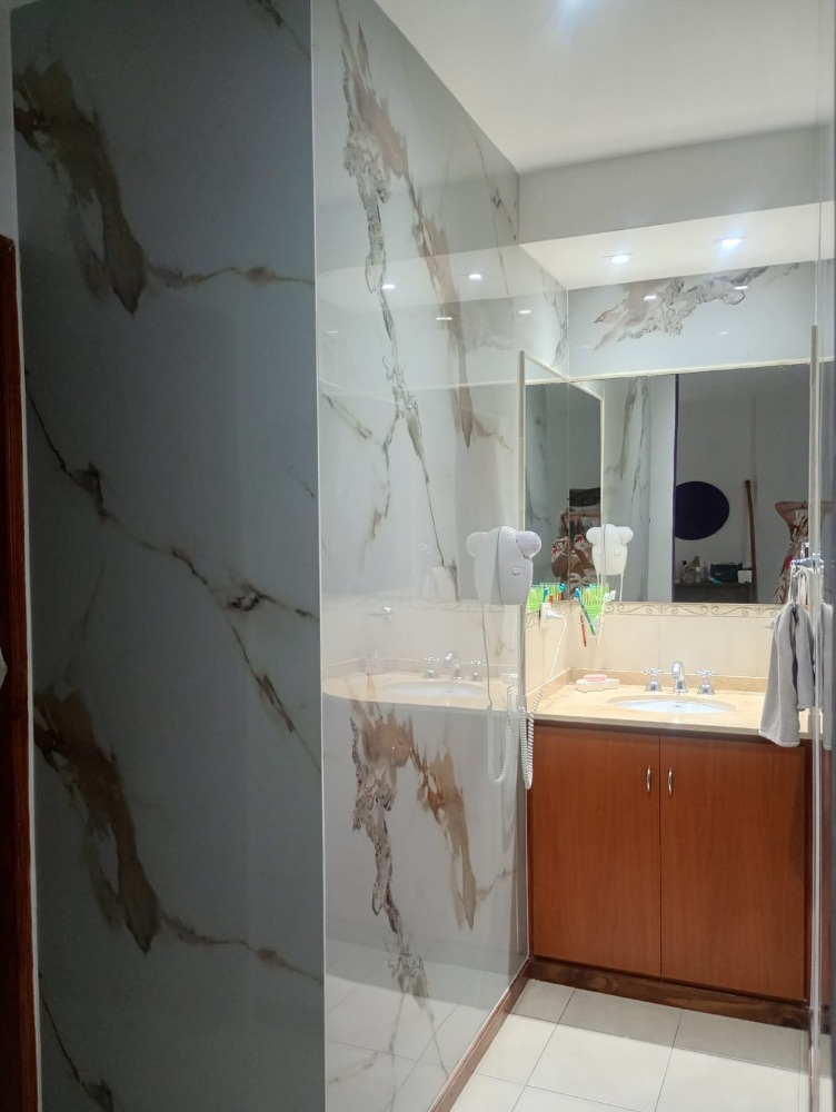 DEPARTAMENTO CENTRICO CON PILETA