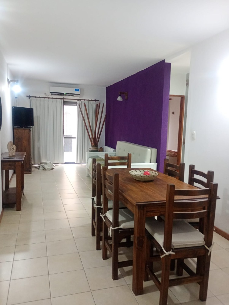 DEPARTAMENTO CENTRICO CON PILETA