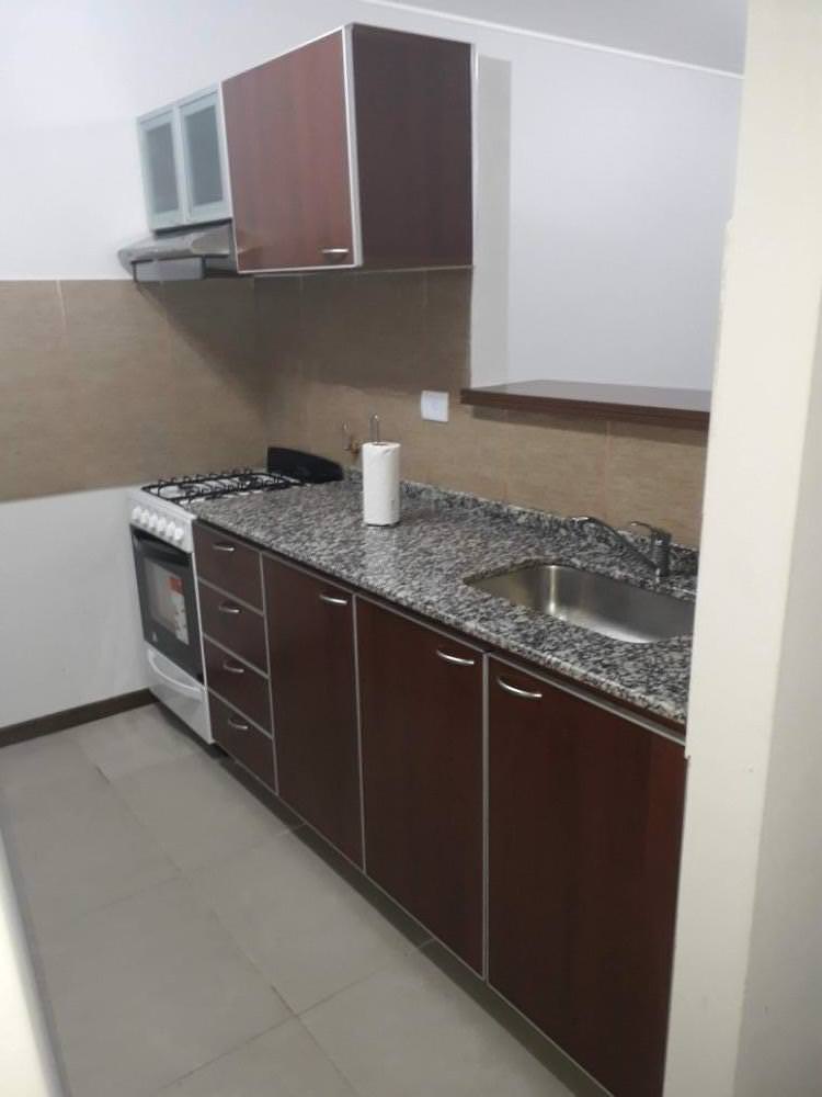 DEPARTAMENTO  CON COCHERA Y PILETA 