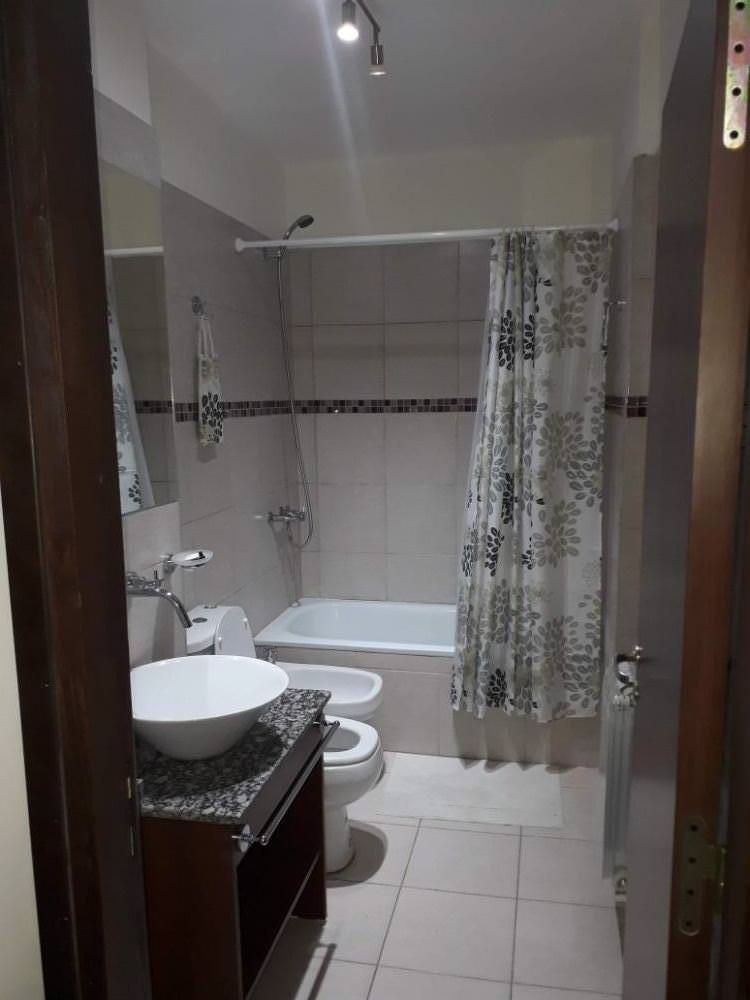 DEPARTAMENTO  CON COCHERA Y PILETA 