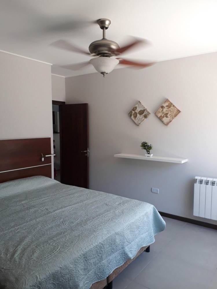 DEPARTAMENTO  CON COCHERA Y PILETA 