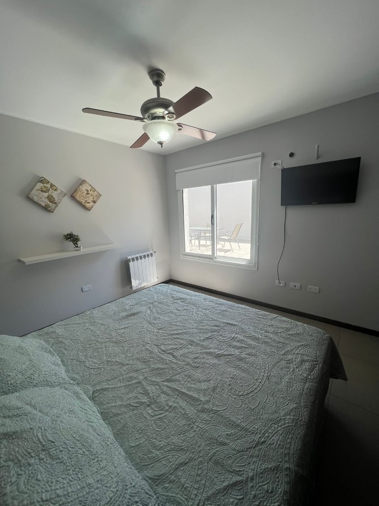 DEPARTAMENTO  CON COCHERA Y PILETA 
