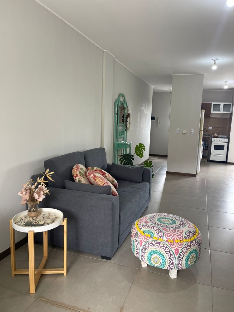 DEPARTAMENTO CON PILETA