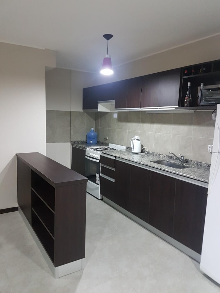 DEPARTAMENTO PARA 4 PERSONAS CON PILETA Y COCHERA