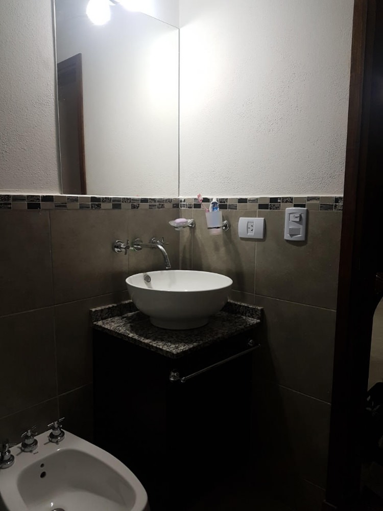 DEPARTAMENTO PARA 4 PERSONAS CON PILETA Y COCHERA