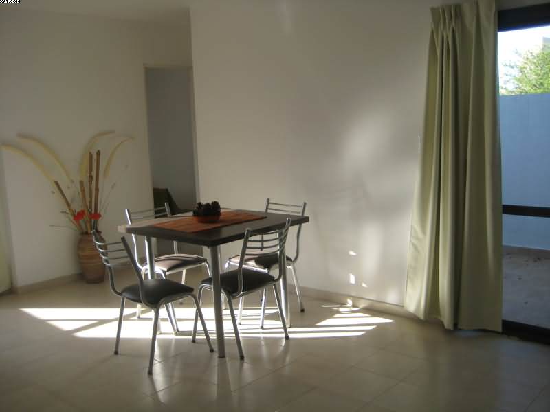 Departamento con cochera en el centro