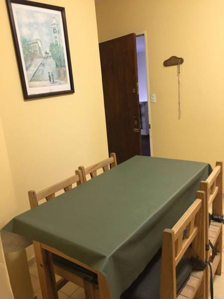DEPARTAMENTO A UNA CUADRA DE PEATONAL CON COCHERA 
