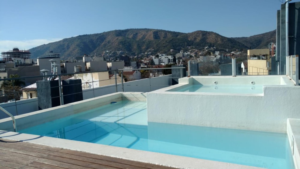 DEPARTAMENTO CON COCHERA Y PILETA !!