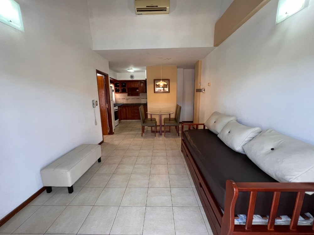 ESPECTACULAR DEPTO CON PILETA Y AIRE ACONDICIONADO