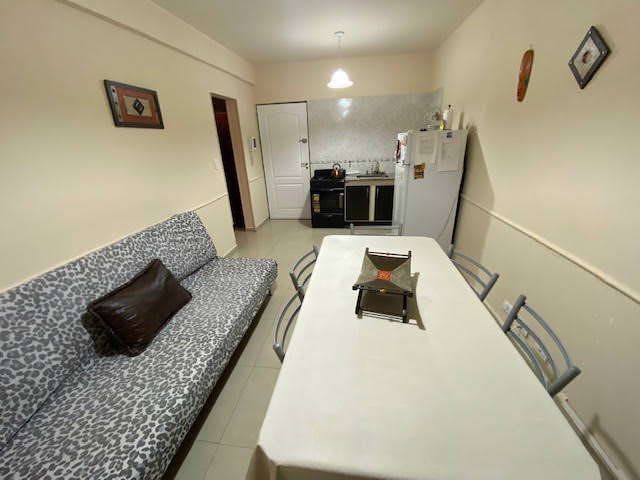 DEPARTAMENTO CÉNTRICO CON COCHERA Y PILETA 