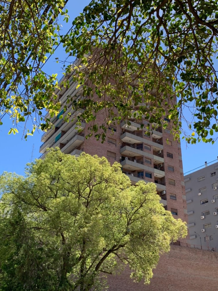 EDIFICIO ACUARIO II CON VISTA ESPECTACULAR!