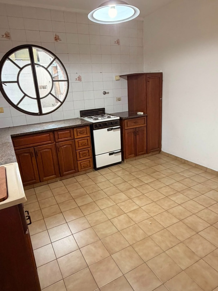 DEPTO 2 DORM CENTRO CON COCHERA