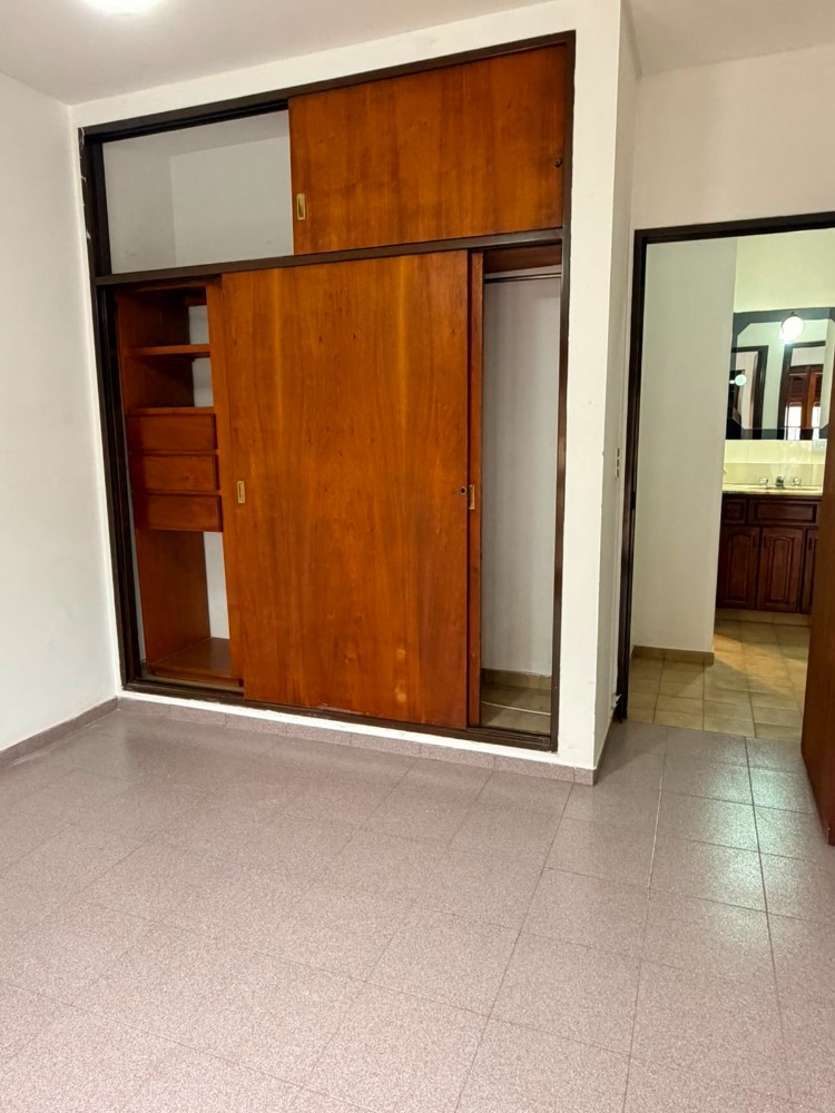 DEPTO 2 DORM CENTRO CON COCHERA