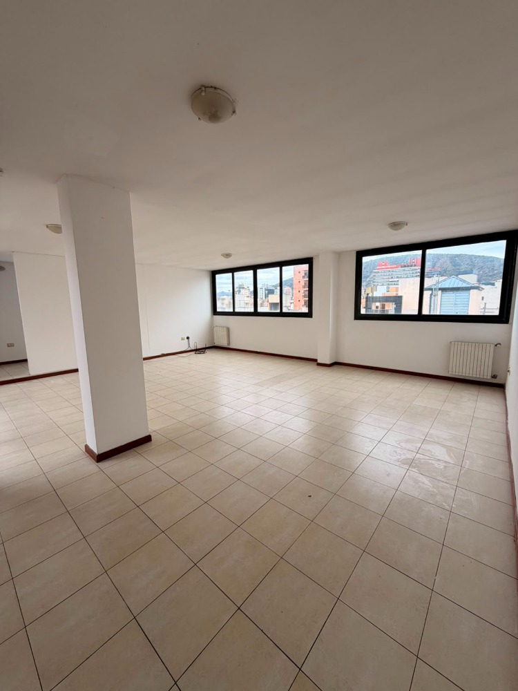DEPTO CENTRO 2 DORM CON COCHERA