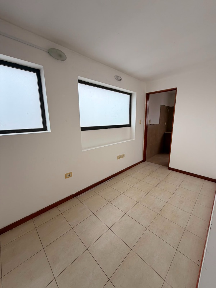 DEPTO CENTRO 2 DORM CON COCHERA