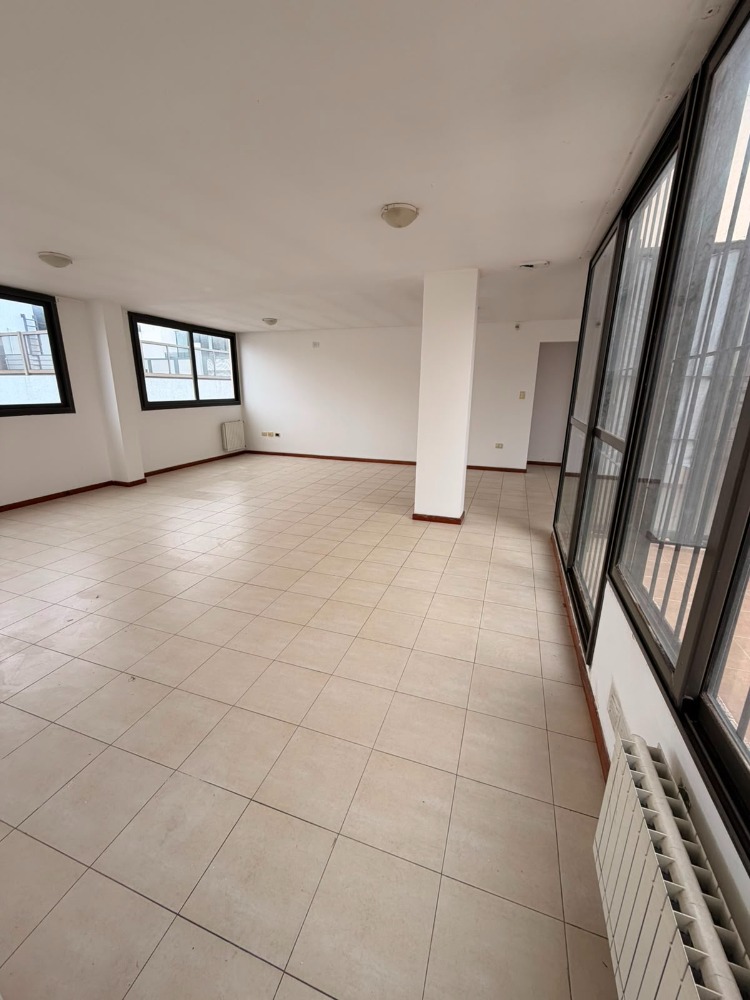 DEPTO CENTRO 2 DORM CON COCHERA
