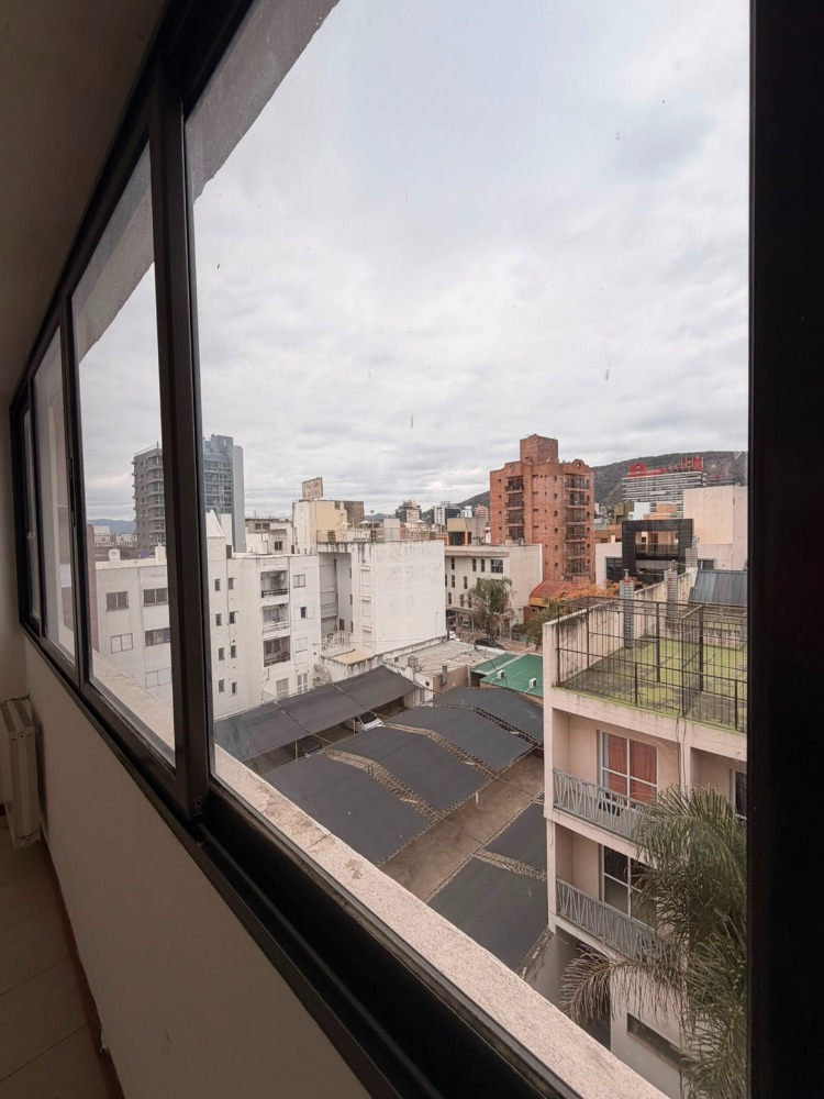 DEPTO CENTRO 2 DORM CON COCHERA