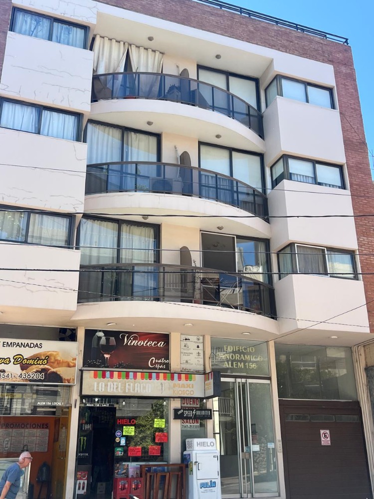 DEPTO CENTRO 2 DORM CON COCHERA