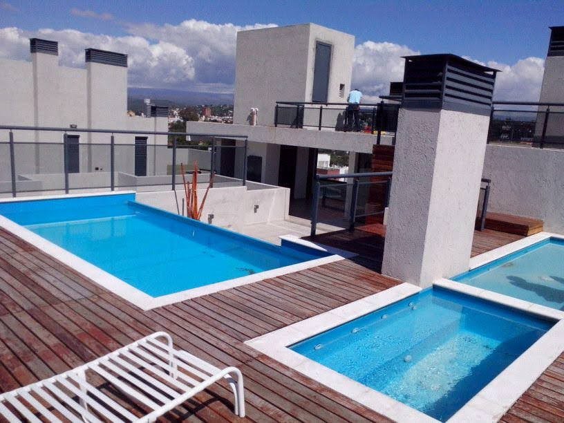 DEPARTAMENTO CON COCHERA Y PILETA