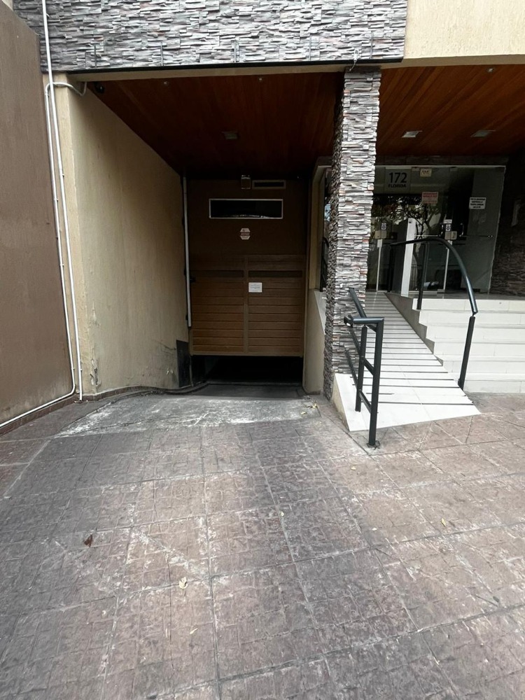 DEPARTAMENTO CENTRO COCHERA Y PILETA