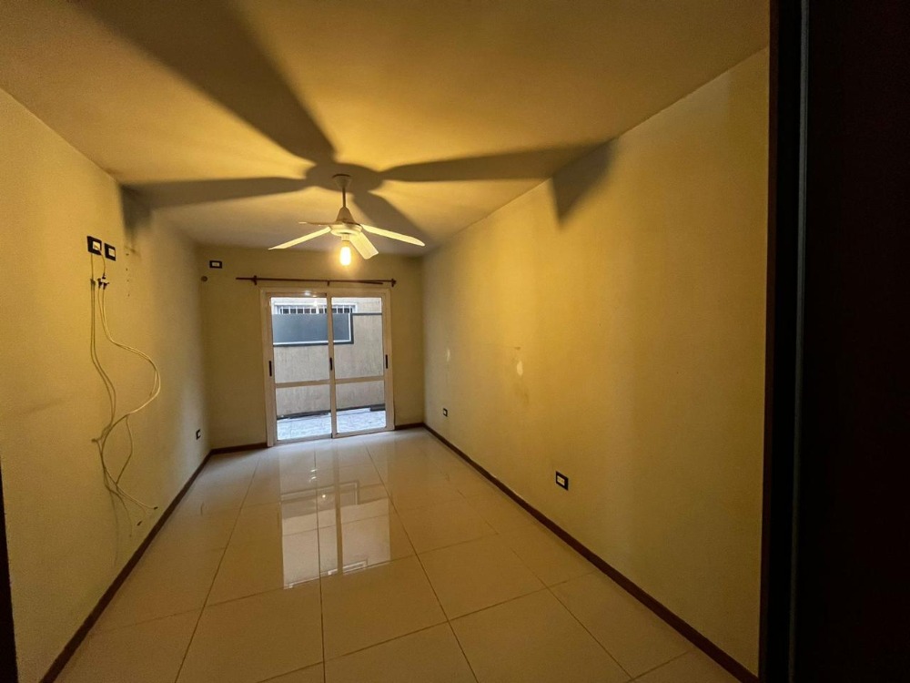 DEPARTAMENTO CENTRO COCHERA Y PILETA