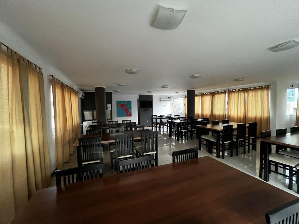 DEPARTAMENTO CENTRO COCHERA Y PILETA