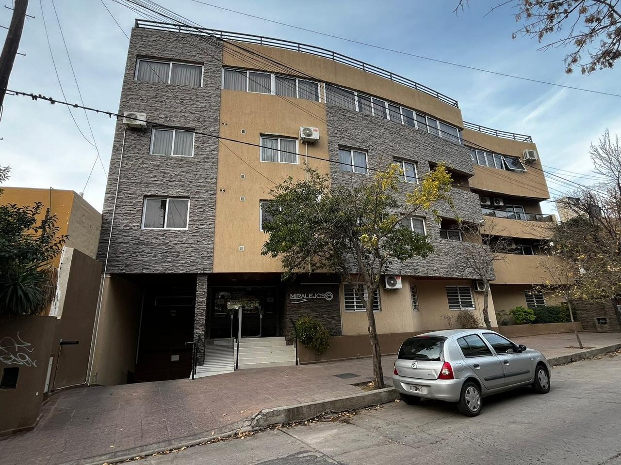 DEPARTAMENTO 2 DORMITORIOS CON COCHERA