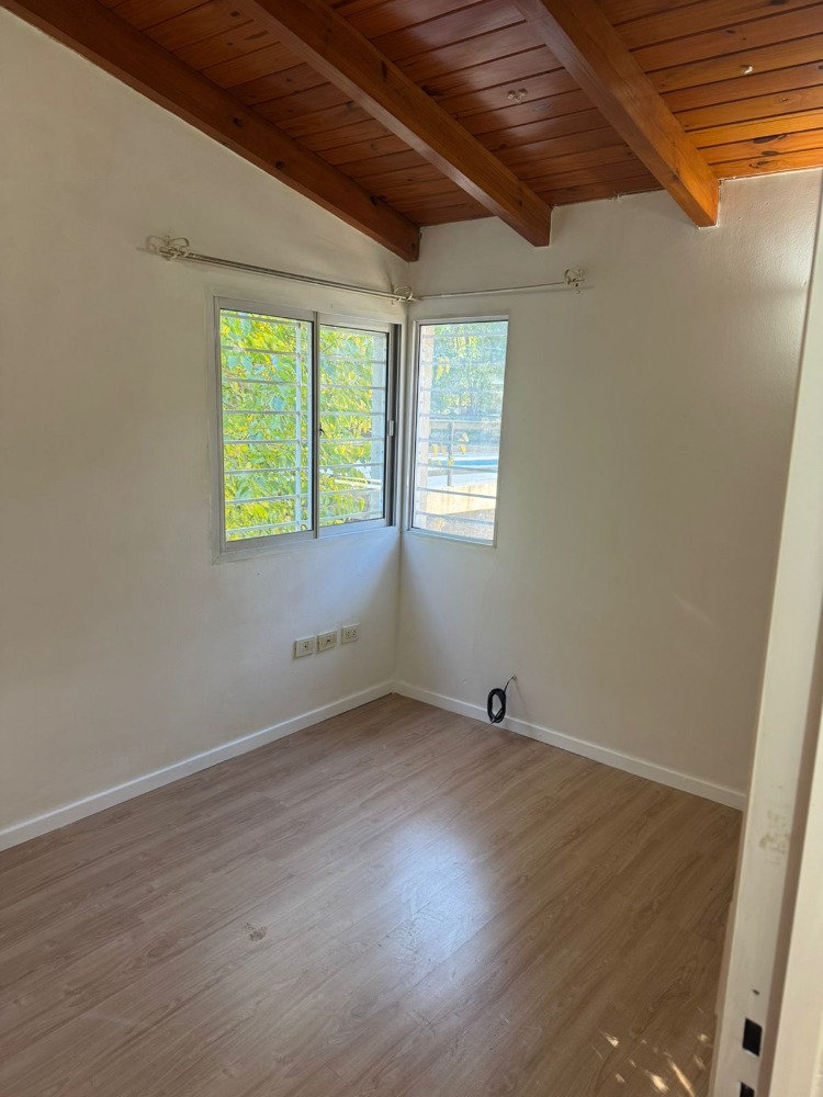 DUPLEX DE 2 DORMITORIOS CON COCHERA Y PILETA 