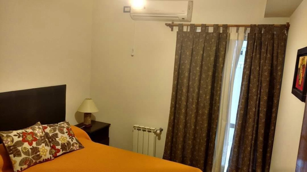 DEPARTAMENTO CENTRICO CON PILETA