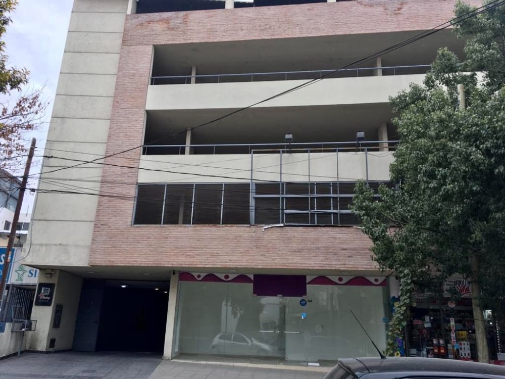 ALQUILER DE COCHERAS PLENO CENTRO