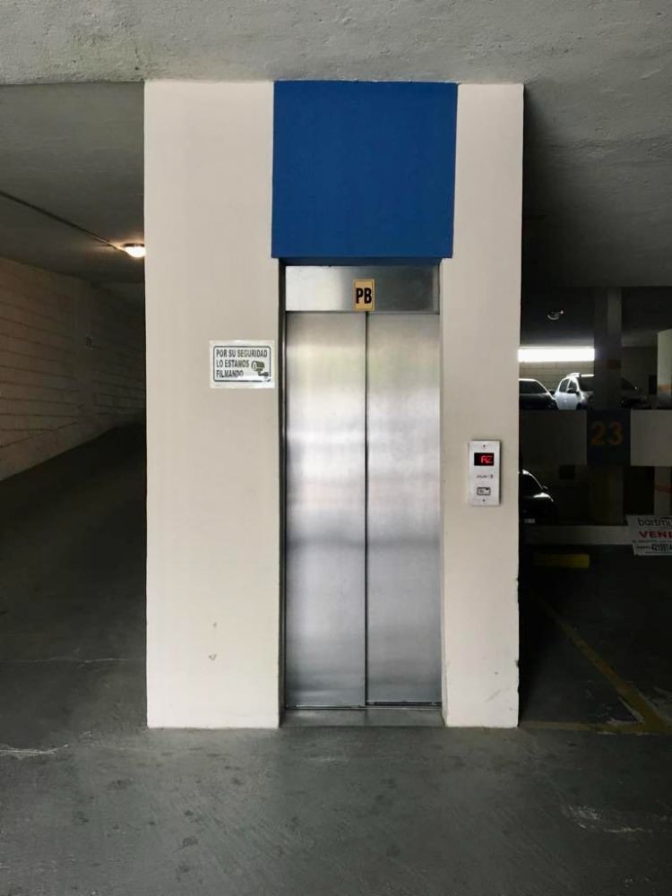 ALQUILER DE COCHERAS PLENO CENTRO