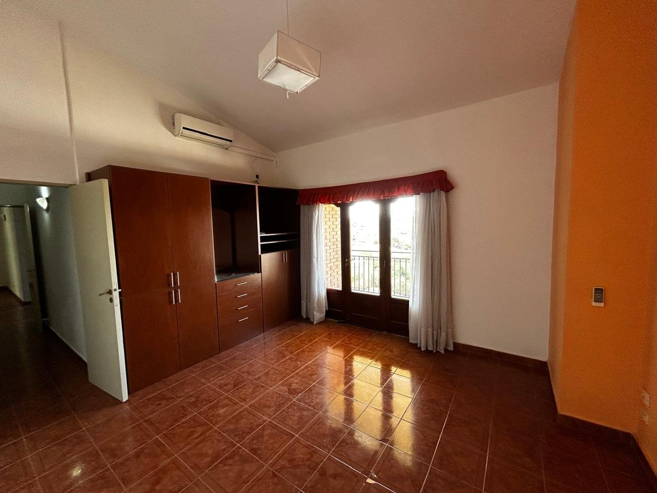 CASA EN VILLA DEL LAGO