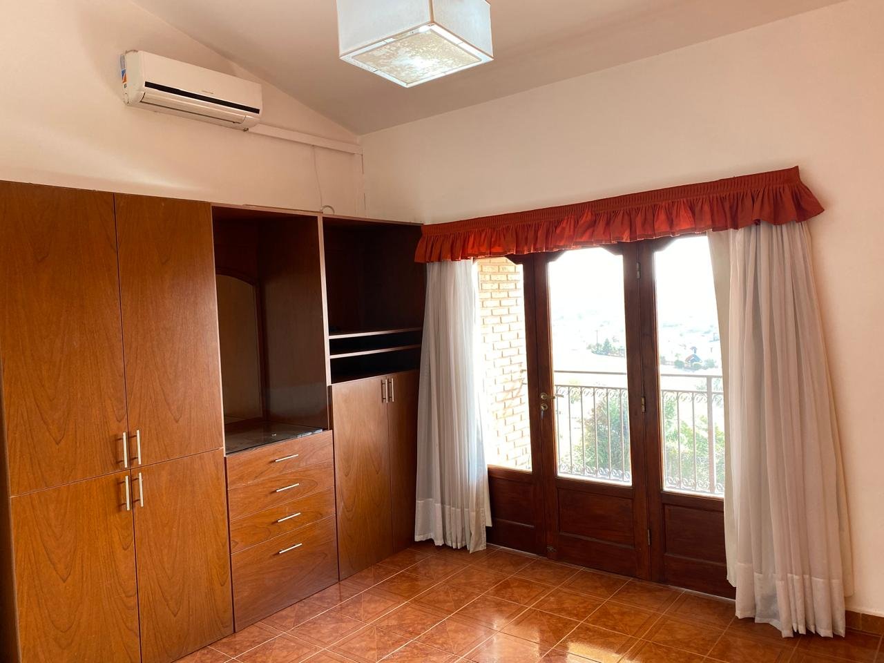 CASA EN VILLA DEL LAGO