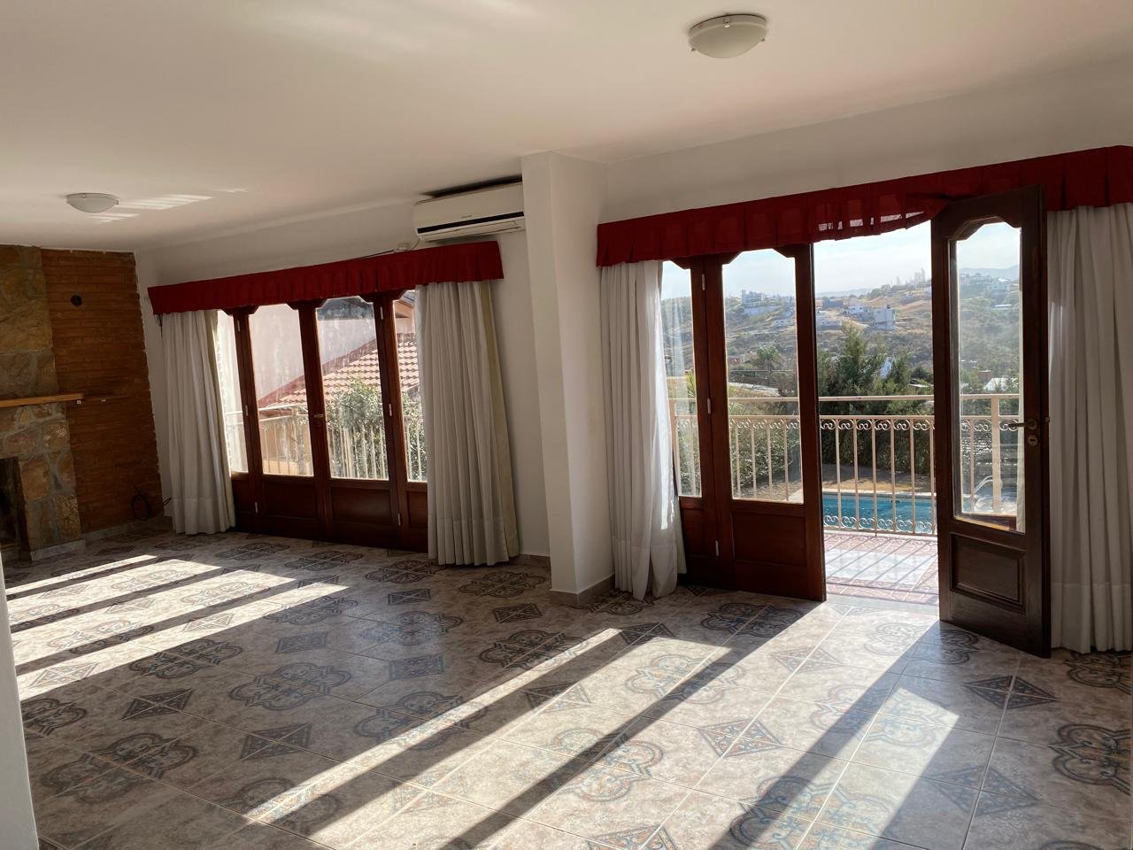 CASA EN VILLA DEL LAGO