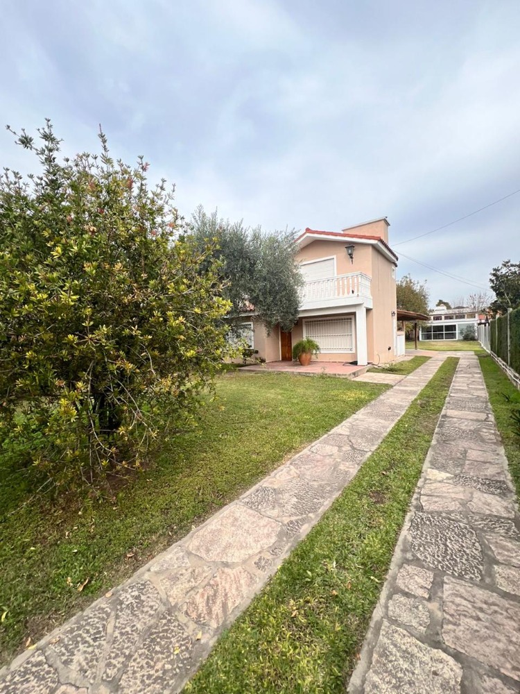 CASA EN SANTA RITA