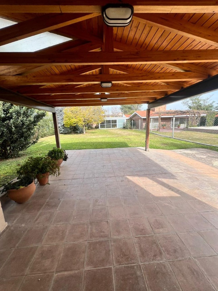 CASA EN SANTA RITA