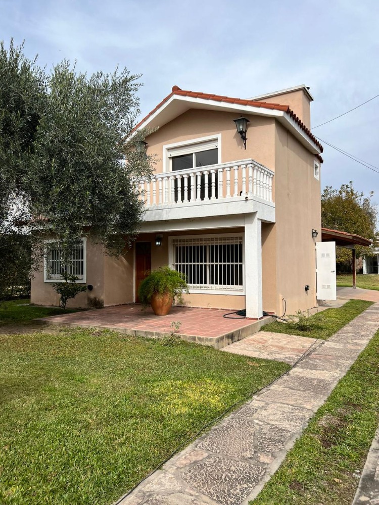 CASA EN SANTA RITA