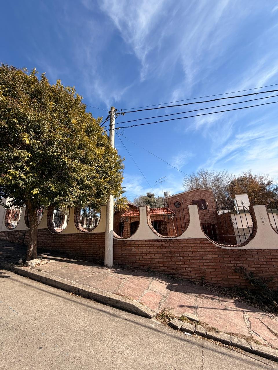 CASA  3 DORMITORIOS GRAN PARQUE