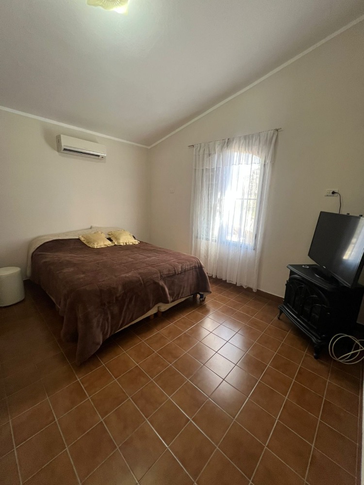 CASA CON PILETA VILLA DEL LAGO