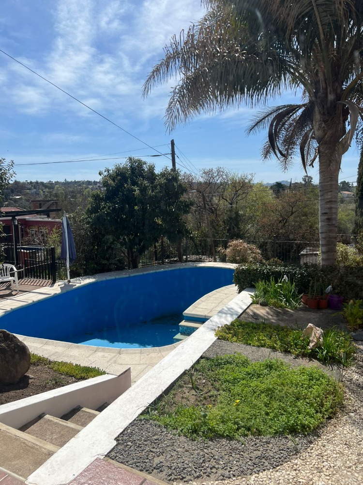 CASA CON PILETA VILLA DEL LAGO