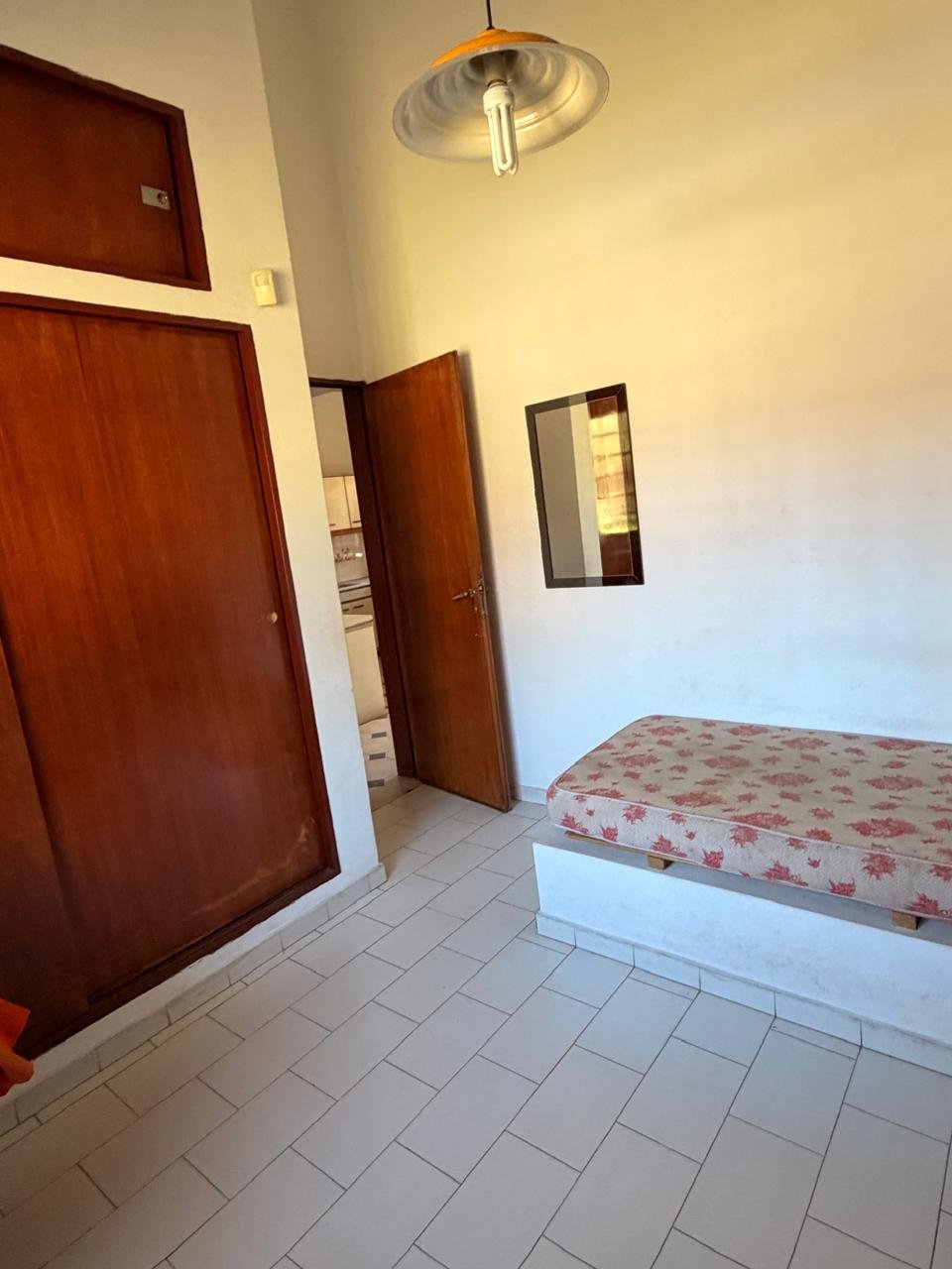 CASA CON PILETA FRENTE AL RIO