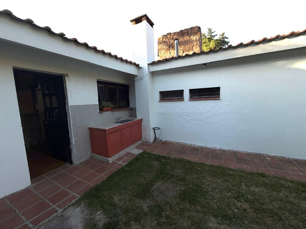 CASA + DEPTO 3 CUDRAS DEL CENTRO